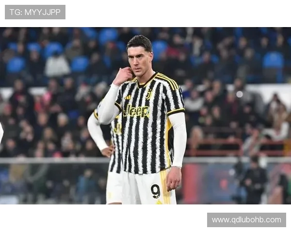 弗拉霍维奇对阵国米与那不勒斯的强强对话表现分析 弗拉霍维奇对阵国米与那不勒斯的强强对话表现分析