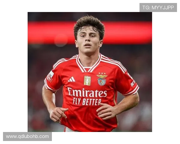 内维斯与罗德里:控场后腰的战术角色差异解析 内维斯与罗德里:控场后腰的战术角色差异解析