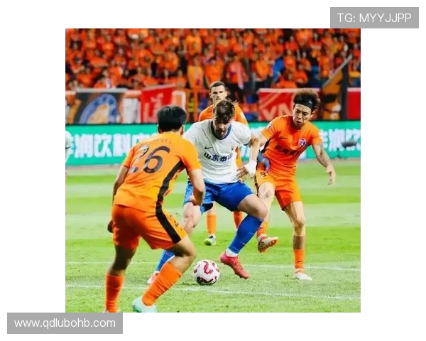 山东泰山阵容老化，球队阵容结构调整面临压力，对赛季走势形成制约